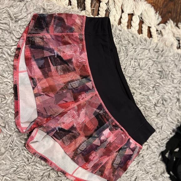 LULULEMON shorts <3 - Picture 14 of 16